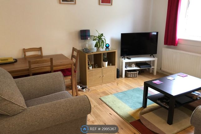 Flat, Stuart Crescent, Edinburgh photo 3