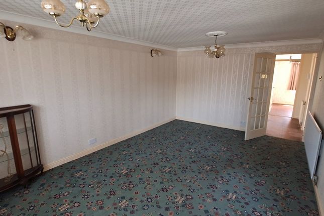18, Collins Close, Broseley photo 5