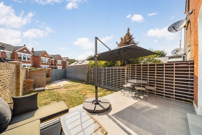5, Cedar Road, London photo 4