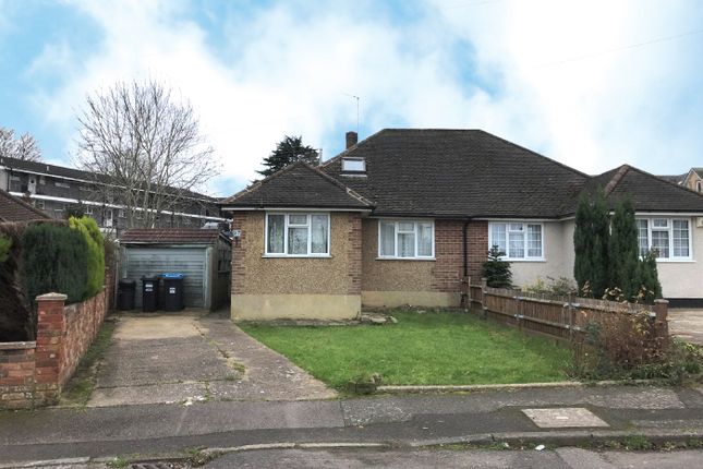 3 bed semi-detached bungalow for sale in Auckland Road, Caterham CR3