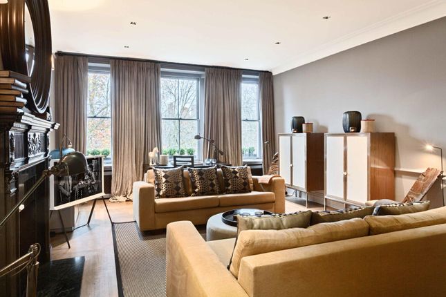 4, 39 Cadogan Square, London photo 4