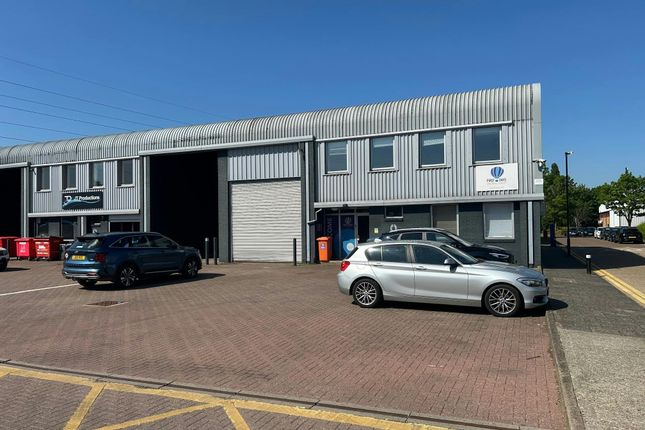 Thumbnail Warehouse to let in Unit 9 The Business Centre, Molly Millars Lane, Wokingham