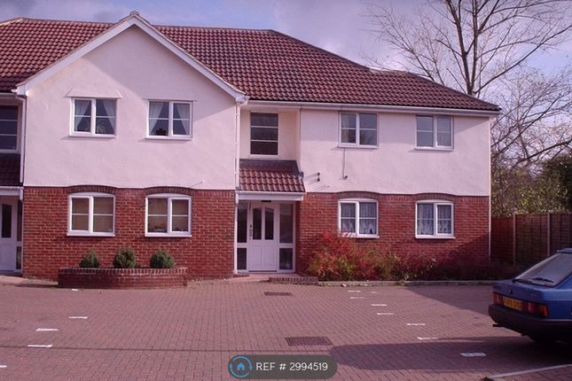 E Crown Court, Crown Avenue, Pitsea, Basildon photo 2