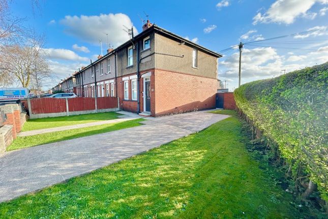 212, Hope Carr Road, Leigh photo 3
