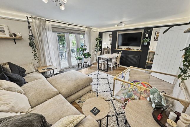 6 Motton Road, Tiverton photo 2