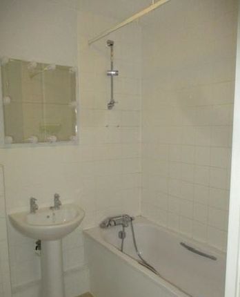 36, Pluto Way, Aylesbury photo 2