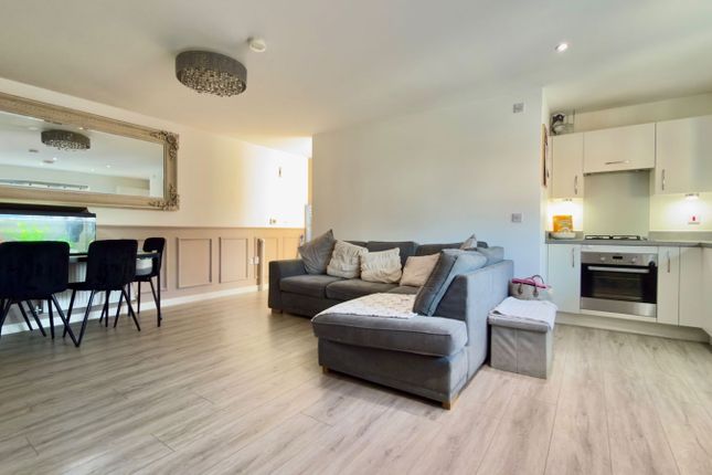 18, Worrall Drive, Wouldham photo 2