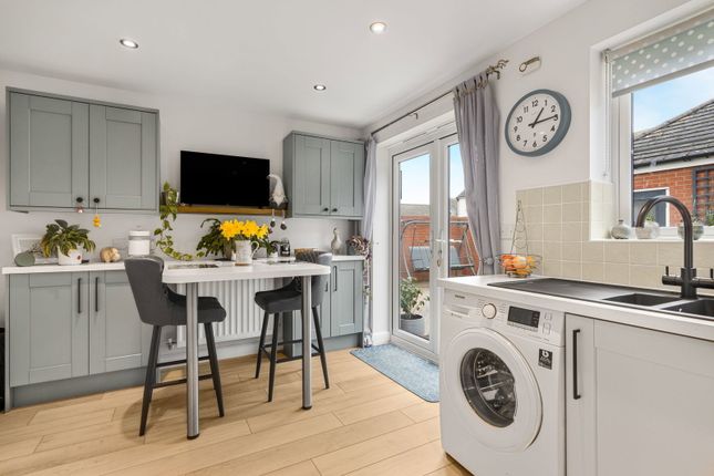 34, Webbs Way, Tewkesbury photo 3