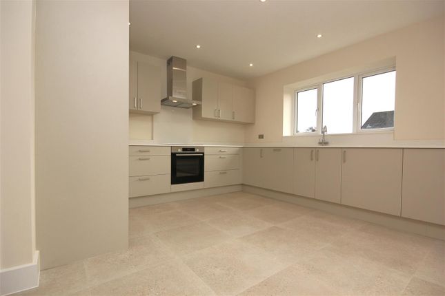 31A, Ashridge Close, Rushden photo 2
