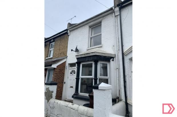 Thumbnail Terraced house to rent in King Edward Road, Gillingham, Kent
