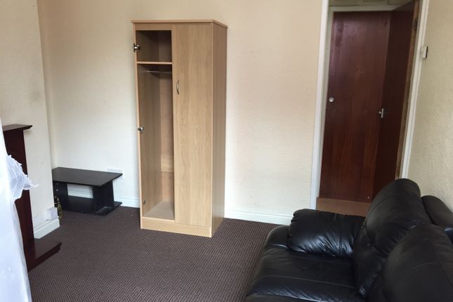 4, Maida Street, Manchester photo 3