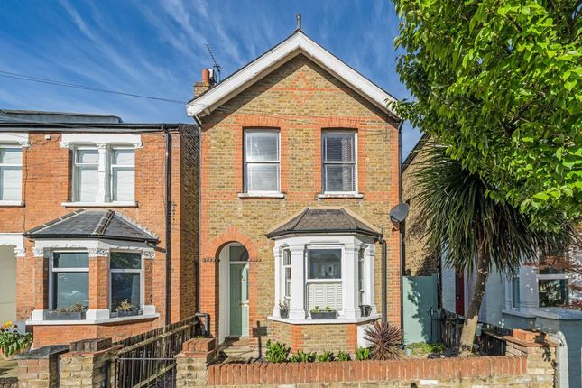 Flat for sale in Chatham Road, Norbiton, Kingston Upon Thames