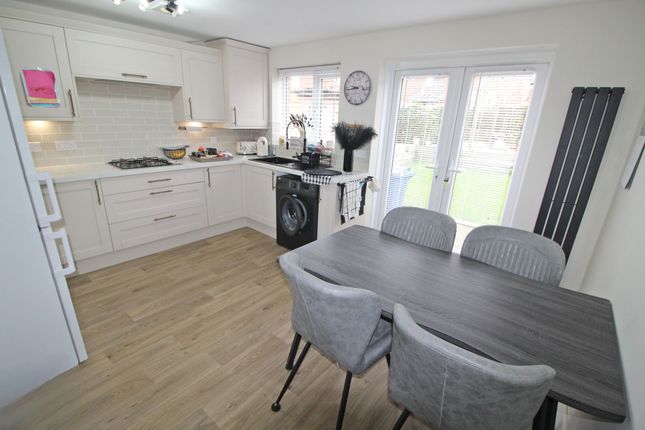 27 Bates Avenue, Blyth photo 2