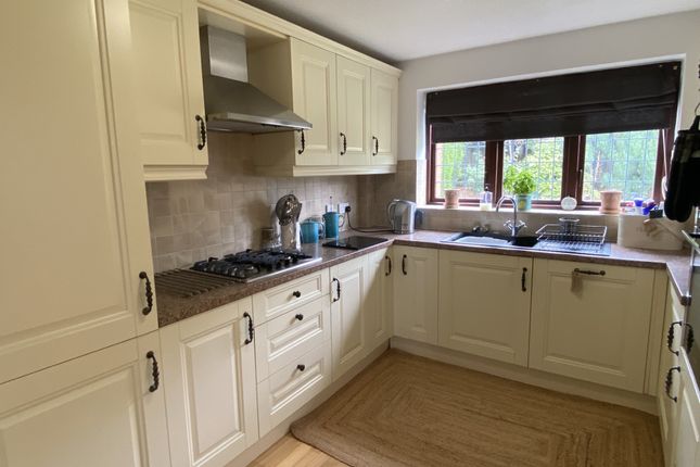 31, Everglade Road, Telford photo 3