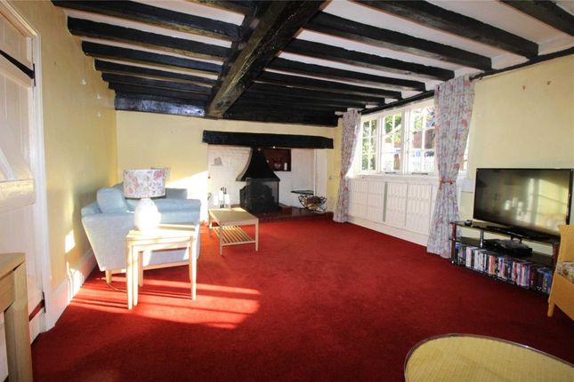 Farmhouse for sale in Barn Court, High Wycombe