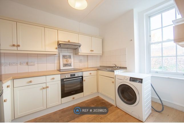 Top Flat, Arlington Road, London photo 4