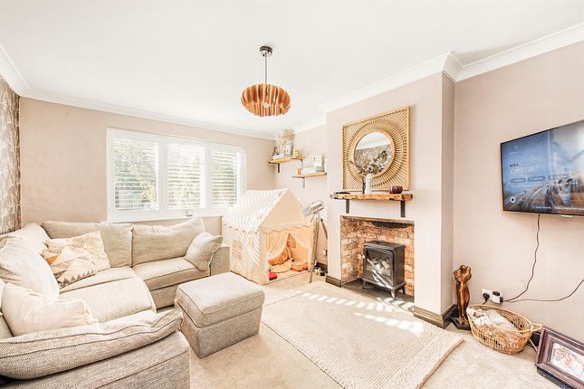 35, Lower Icknield Way, Tring photo 4