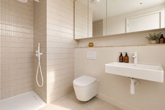 Flat 3 Northcote House, 43-45, Northcote Road, London photo 4