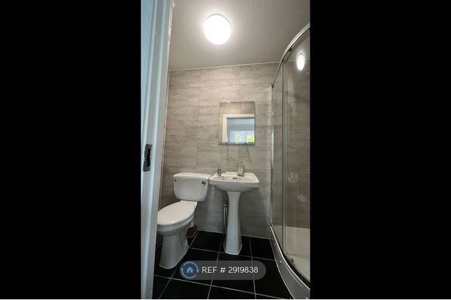 Flat  Melbourne House, Leicester photo 3
