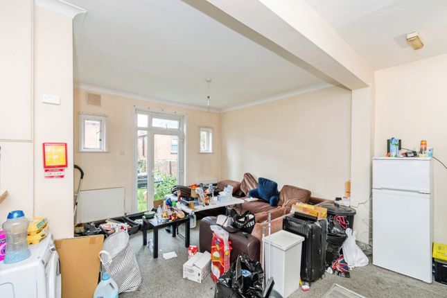 54, Harborough Road, Hampshire photo 2