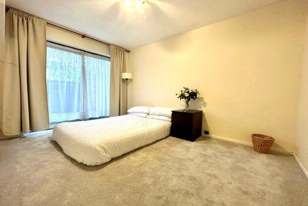 Thumbnail Room to rent in 80 Glengall Road, Woodford Green