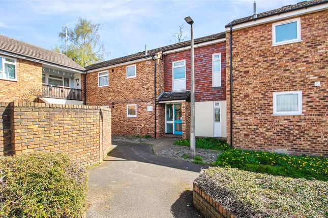 Flat for sale in Luton Road, Chatham, Kent