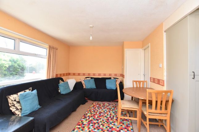 Chalet 148, Romney Sands Holiday Village, The Parade, Greatstone photo 5