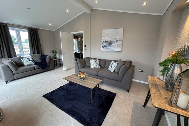 The Residence, Sandy Bay, Thorney Bay Road, Canvey Island photo 4