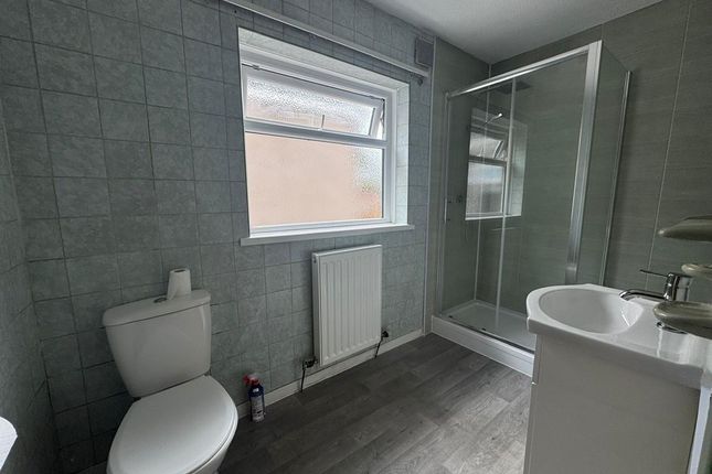 209, Clydach Road, Swansea photo 4