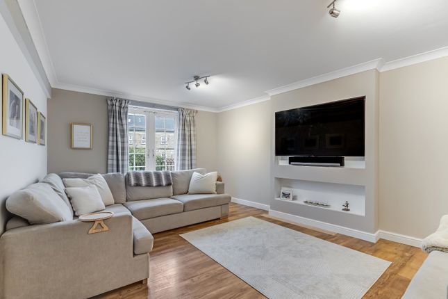 26, Ron Lawton Crescent, Ilkley photo 3