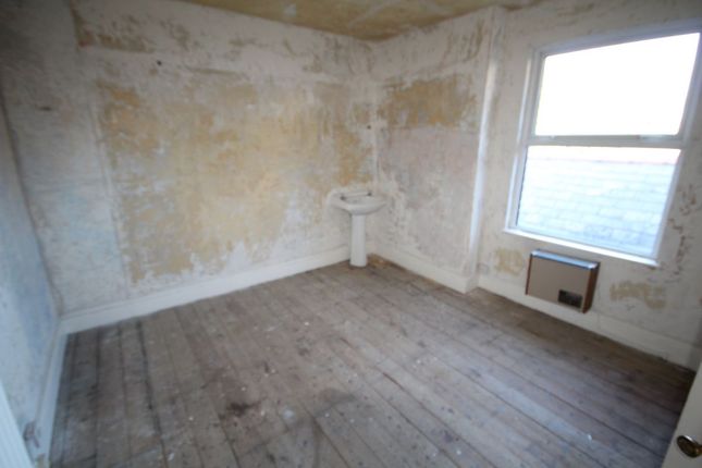 98, Conway Road, Colwyn Bay photo 4