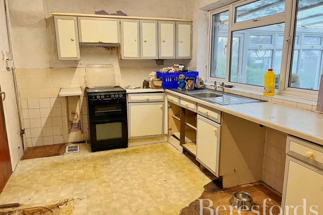 77, Millfields, Essex photo 2