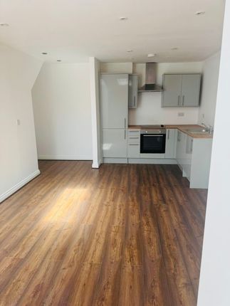 40A, Durban Road East, Watford photo 4