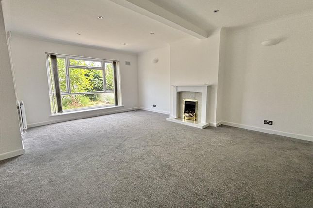 623, Blandford Road, Poole photo 2