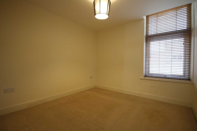 Flat for sale in Avenue Lane, Bournemouth