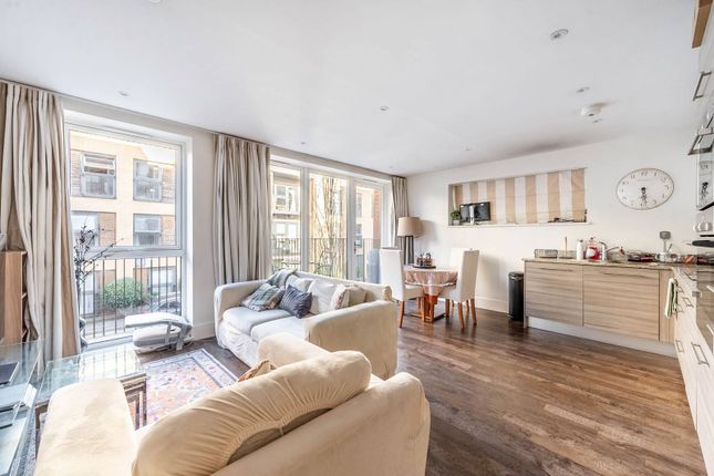 Madeleine Court, HA7, Stanmore photo 3