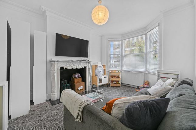 149, Wells House Road, London photo 2