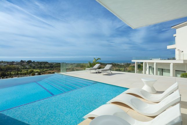 Thumbnail Villa for sale in Paraiso Alto, Benahavis, Malaga, Spain