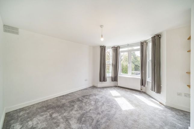 Flat 2, 40, Whitbread Road, London photo 3