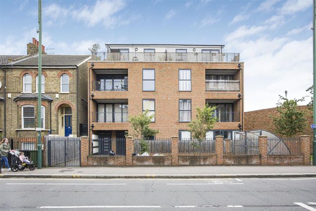 Thumbnail Flat for sale in High Road, Leytonstone, London
