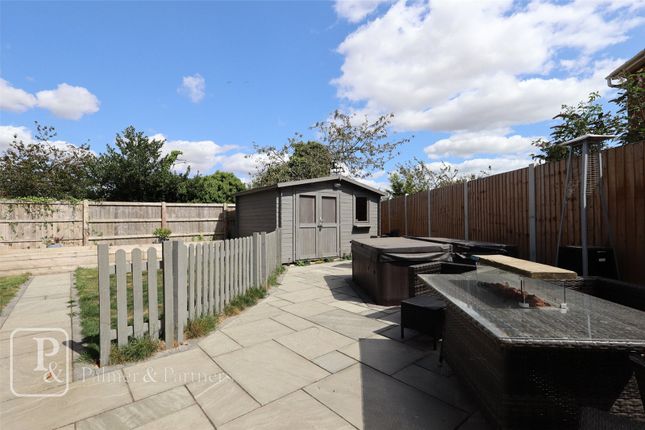 17, James Gardens, Clacton-on-Sea photo 4