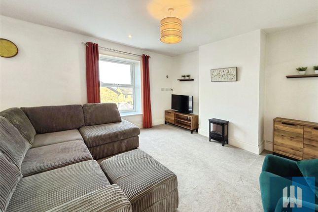 Apartment 10,, Lands House, Huddersfield photo 5
