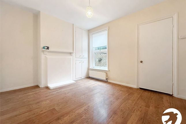 44, Waterlow Road, Kent photo 2