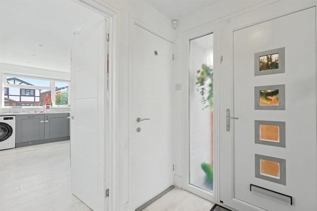 45, Branksome Avenue, Hockley photo 2