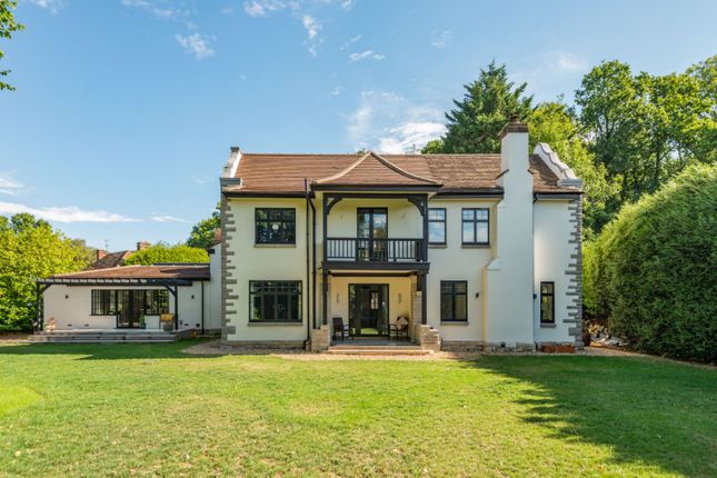 Thumbnail Detached house for sale in West Common Grove, Harpenden, Hertfordshire
