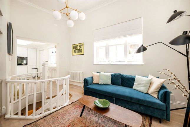 Flat B (RG / LG / Powis Mews House), 215, Westbourne Park Road, London photo 5