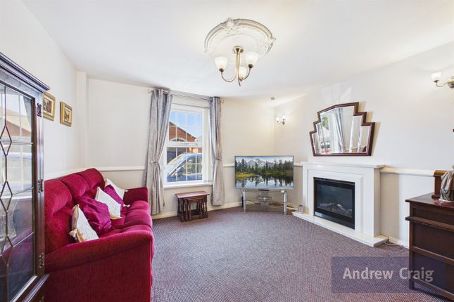 4 Capstan Court, Wrekenton photo 2