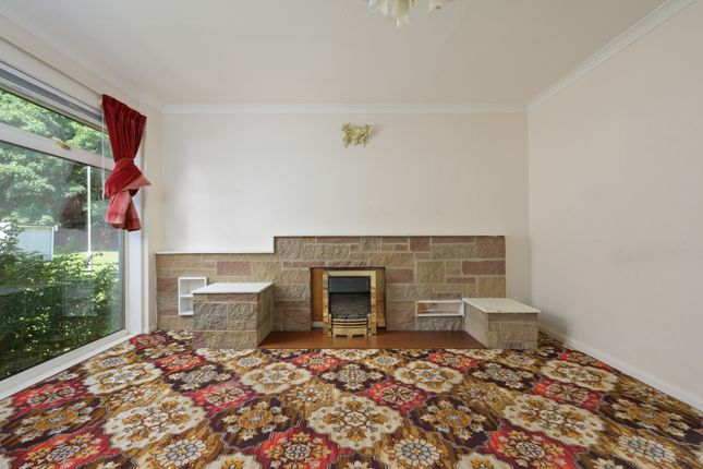 38, Ronaldson Grove, Dunfermline photo 4
