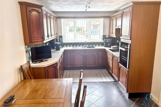 11B, Thornton Close, Roche photo 4
