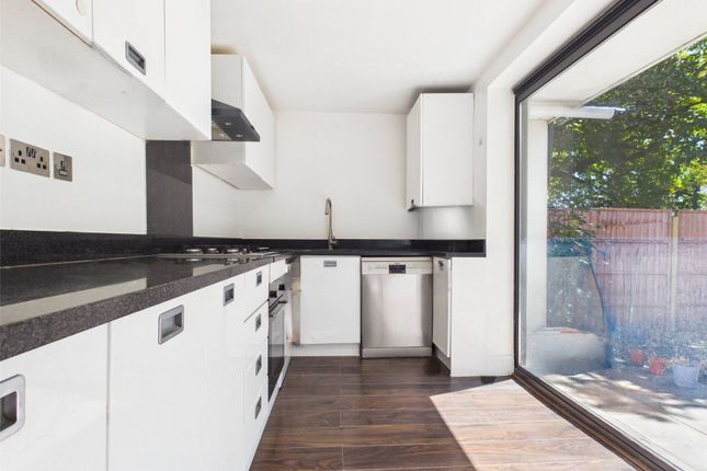 147a (Bungalow),, Uxbridge Road, Hampton Hill photo 3